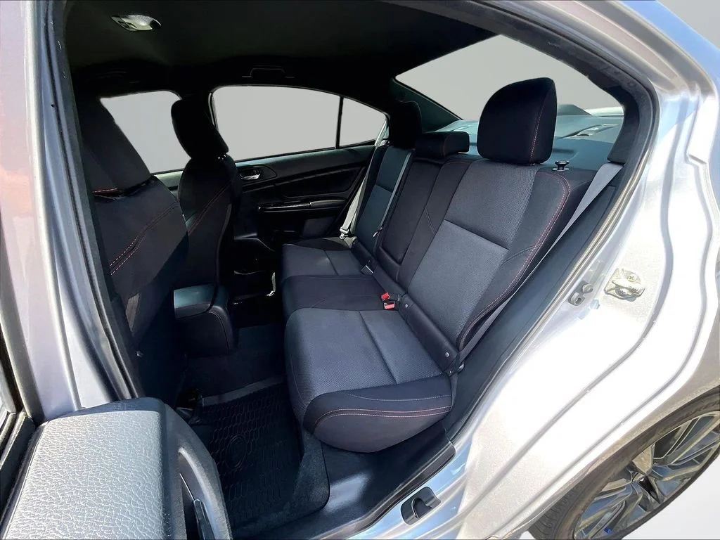 Used 2021 Silver Subaru Base image 27