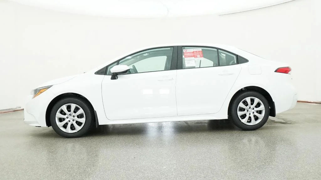New 2026 Ice Cap Toyota LE image 2
