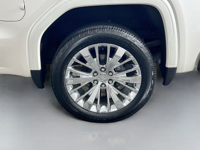 Used 2020 White GMC Denali image 39