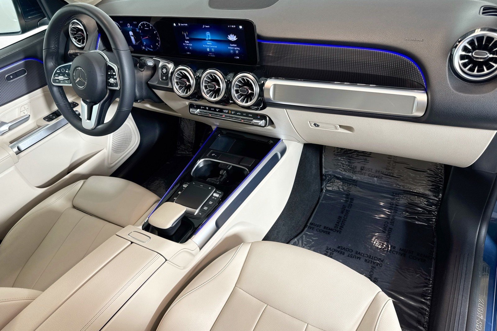 Certified Used 2022 Denim Blue Metallic Mercedes-Benz GLB 250 4MATIC® SUV image 27