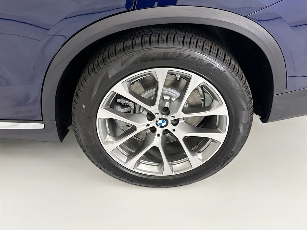 New 2026 Blue BMW xDrive50e image 30