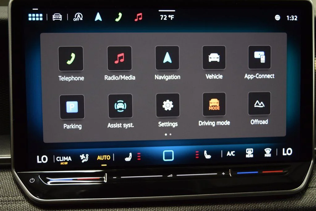 2025 Volkswagen Tiguan S - Photo 12