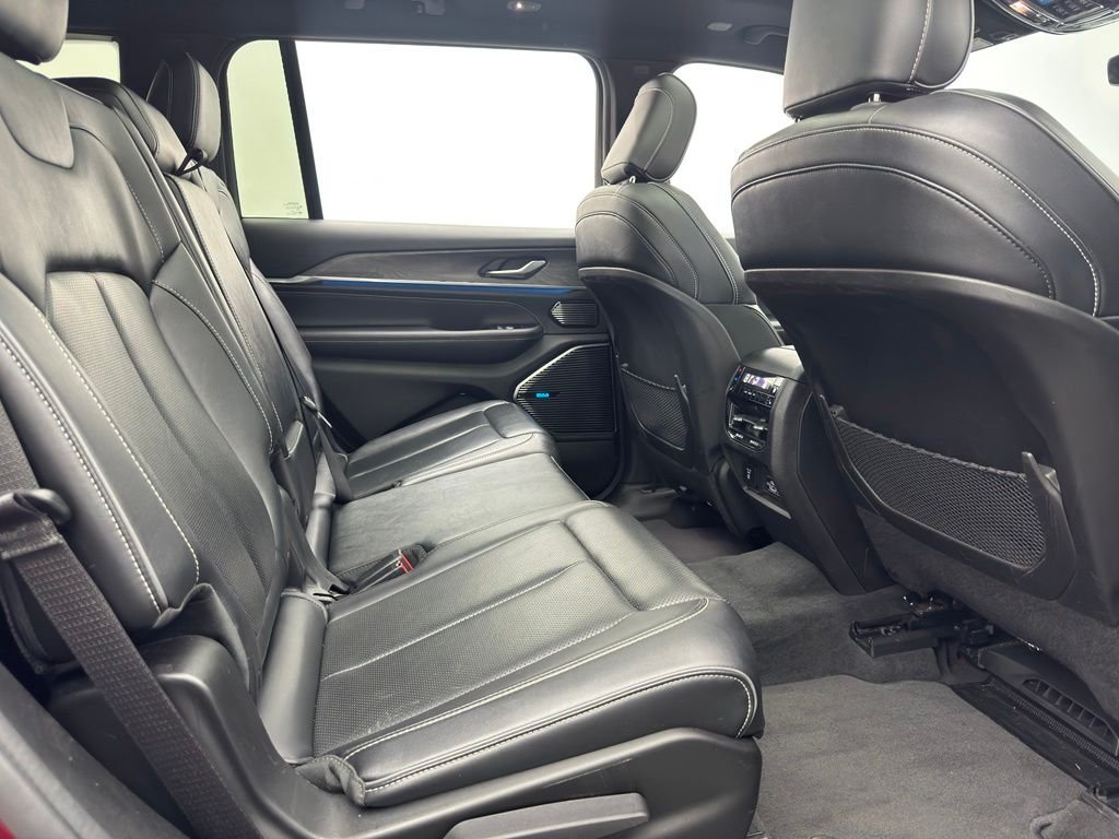 Used 2022 Velvet Red Pearlcoat Jeep Overland image 45