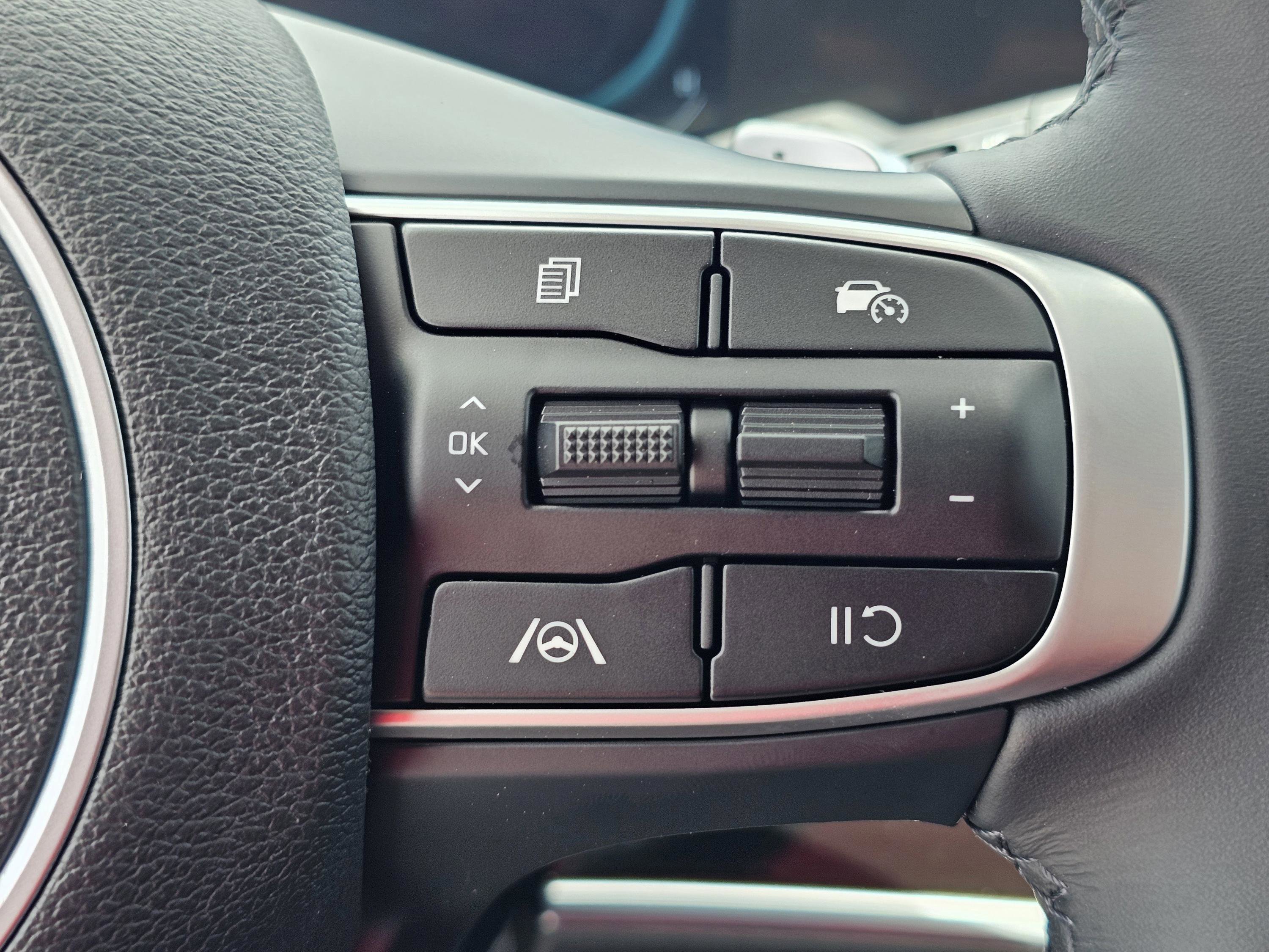 2025 Kia Sportage EX Hybrid - Photo 20