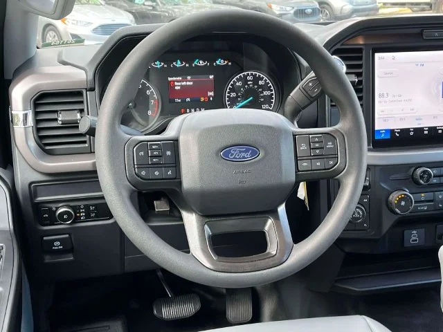 New 2026 Oxford White Ford XL image 13