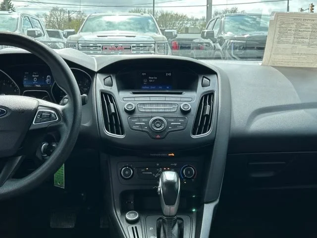 Used 2016 Gray Ford SE image 20