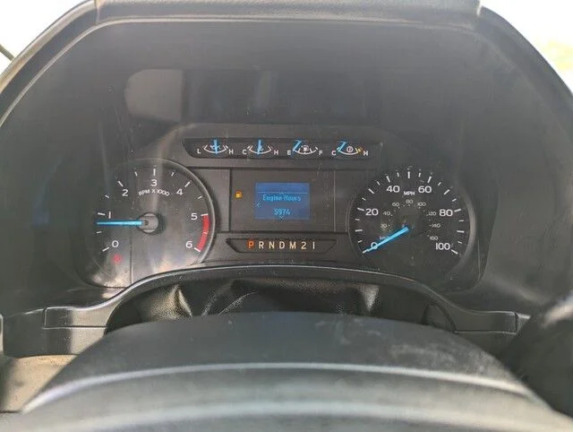 Used 2018  Ford XL image 16
