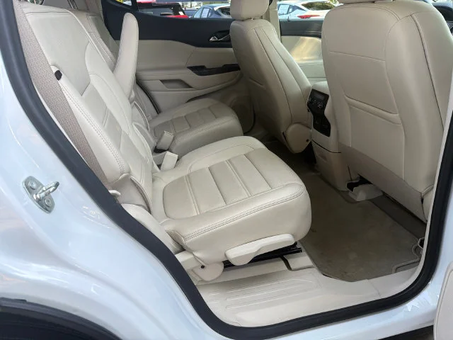 Used 2022 WHITE FROST TRICOAT GMC Denali image 15