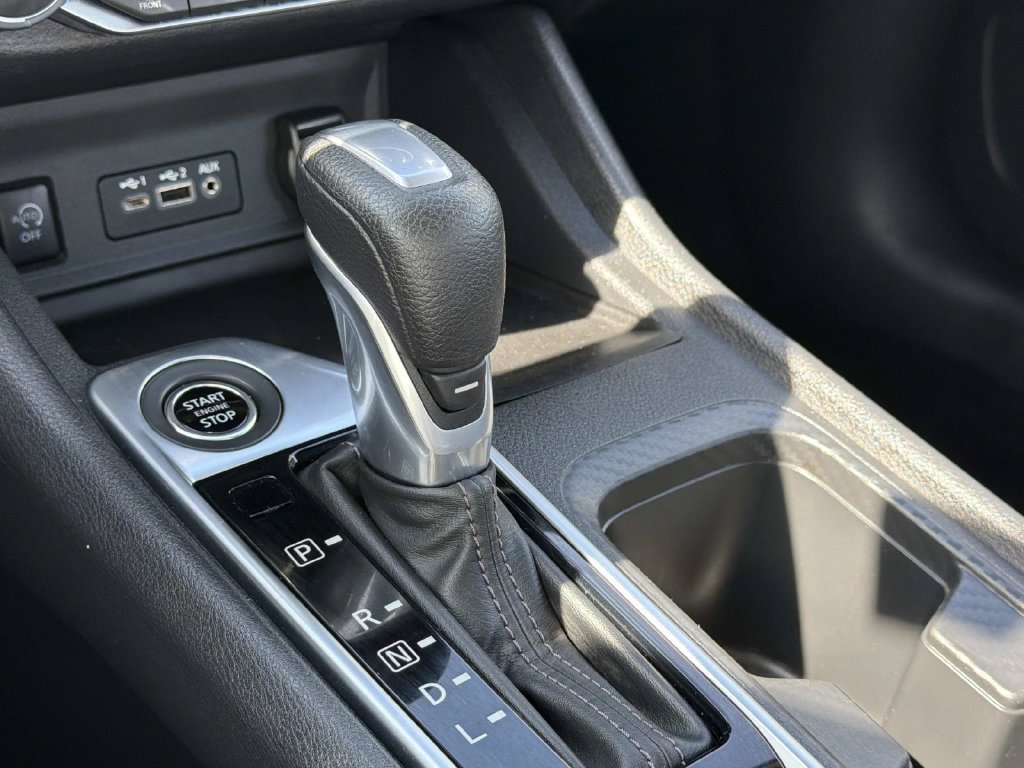 Used 2024 Gray Nissan SV image 26