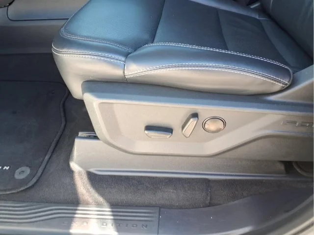 Used 2025 White Ford Platinum image 16