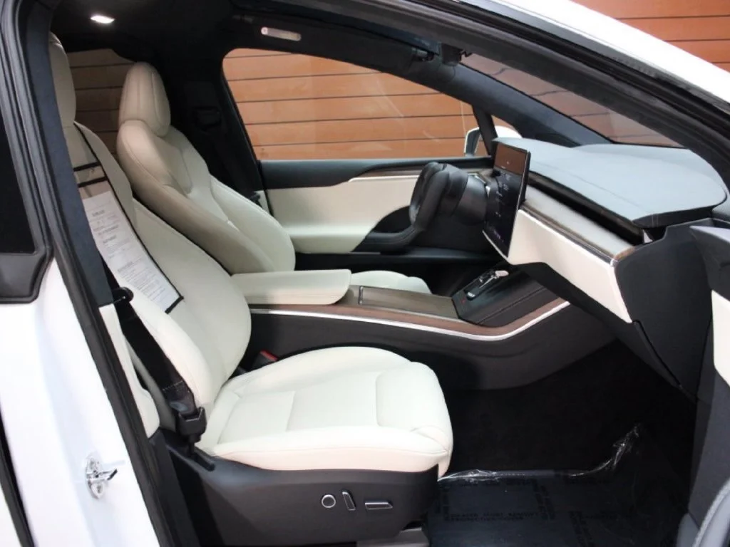 Used 2023 Pearl White Multi-Coat Tesla 7 Seater AWD image 6