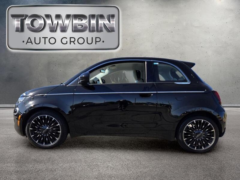 Used 2024 Tuxedo Black FIAT MUSIC FWD image 7