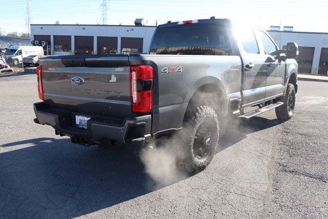 New 2026 Gray Ford XL image 7