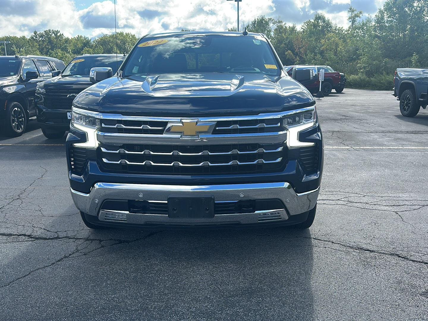 Used 2022 Northsky Blue Metallic Chevrolet LTZ image 6
