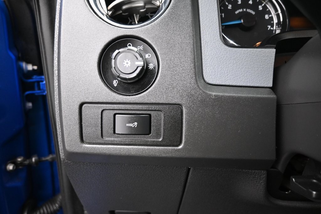 Used 2013 Blue Flame Metallic Ford XLT image 14