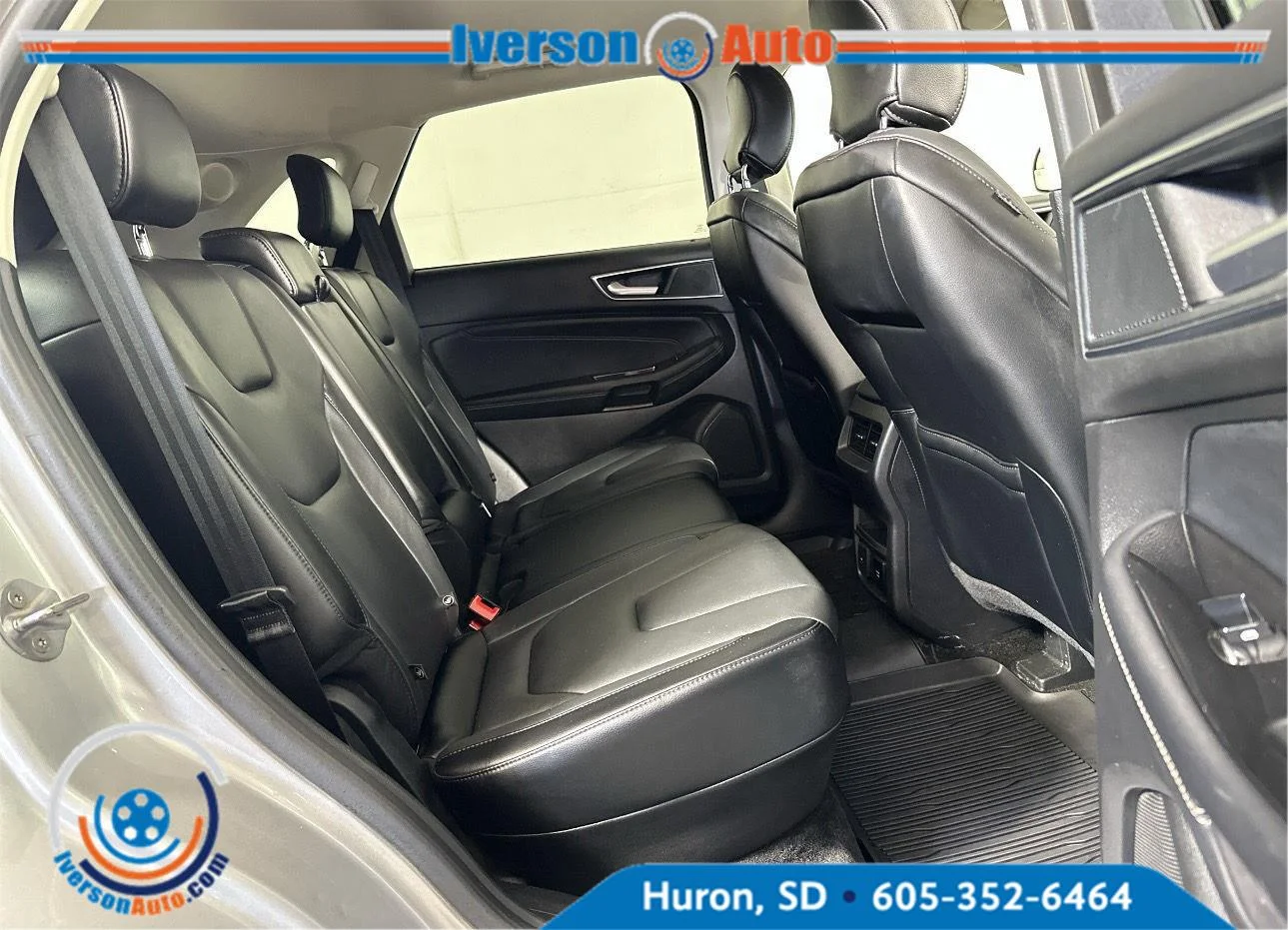 Used 2018 Silver Ford Titanium image 30
