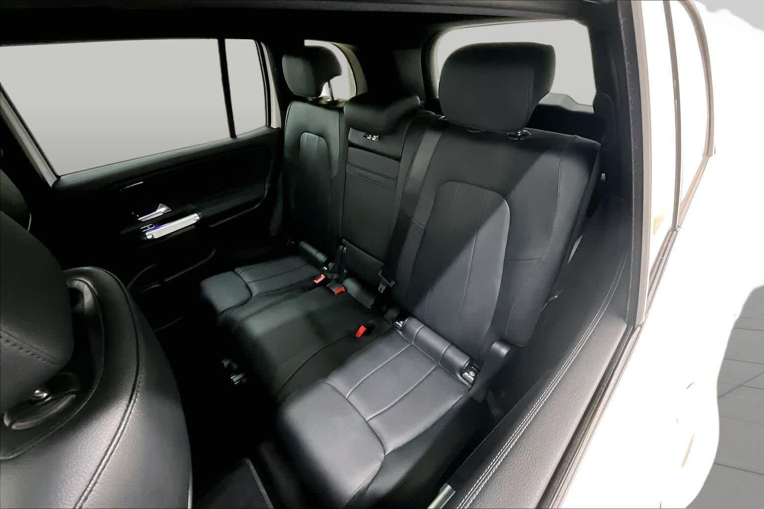 Used 2023 Polar White Mercedes-Benz EQB 350 image 19