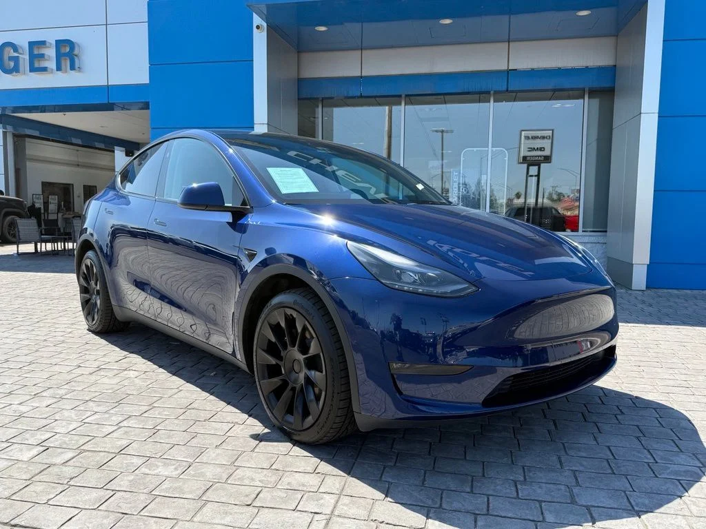 Used 2024 Blue Tesla Long Range image 4