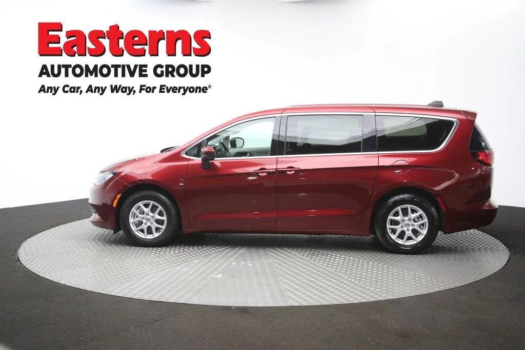 Used 2023 Red Chrysler LX image 60