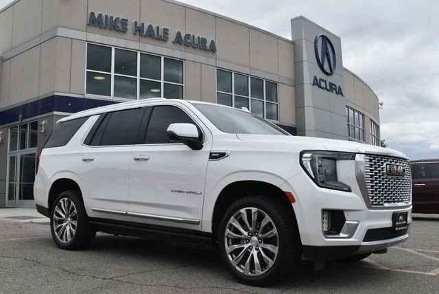 Used 2021 White Frost GMC Denali image 3
