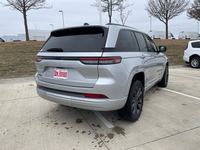 New 2026 Silver Zynith Jeep Limited Reserve image 5