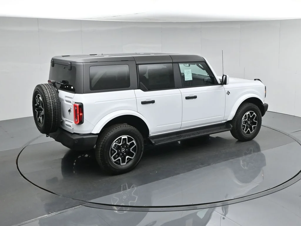 New 2026 White Ford Outer Banks image 38