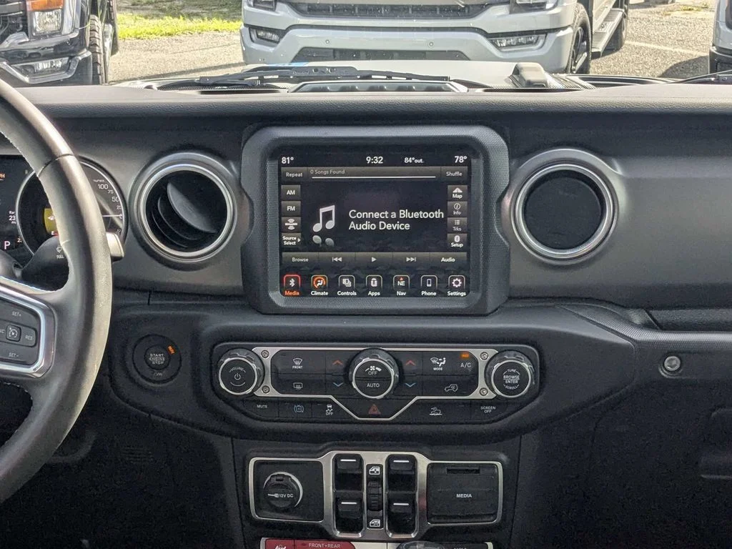 Used 2023 Green Jeep Rubicon 4xe image 15
