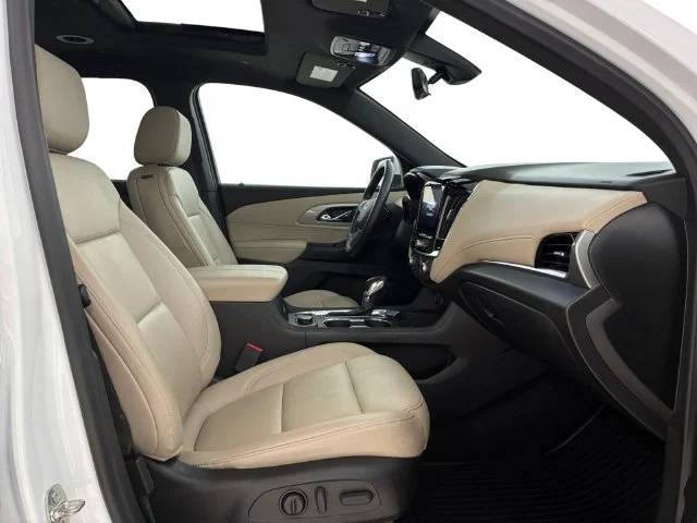 Used 2022 White Chevrolet LT Leather image 14