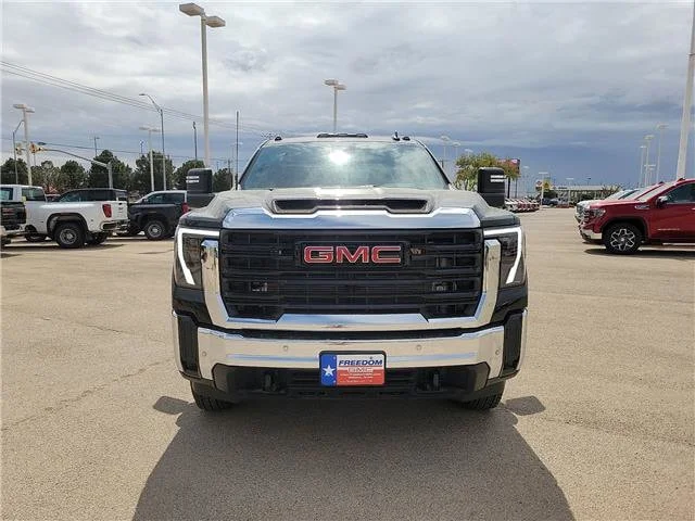 New 2026 Onyx Black GMC Pro DRW image 8