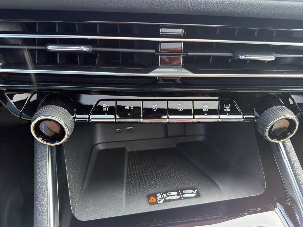2026 Chevrolet Traverse High Country - Photo 25