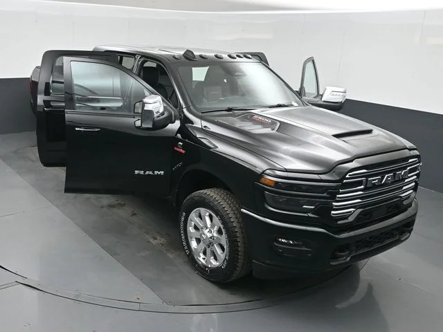 New 2026 Diamond Black Crystal Pearl-Coat Exterior Paint RAM Laramie image 50