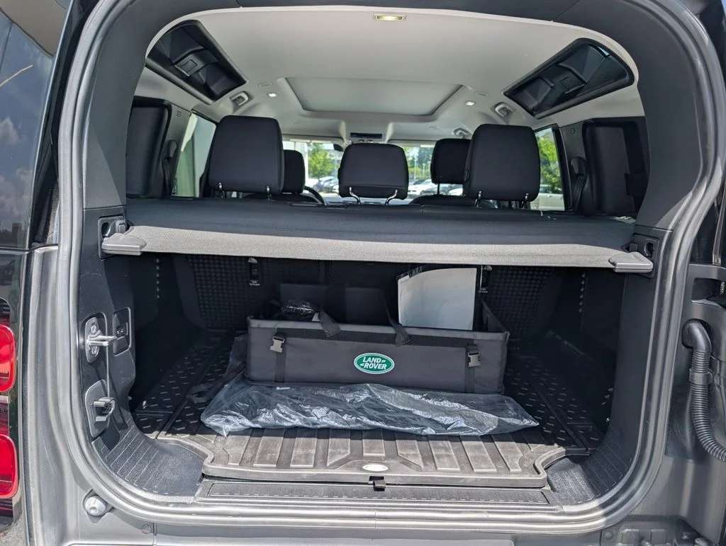 Used 2025 Black Land Rover S image 26