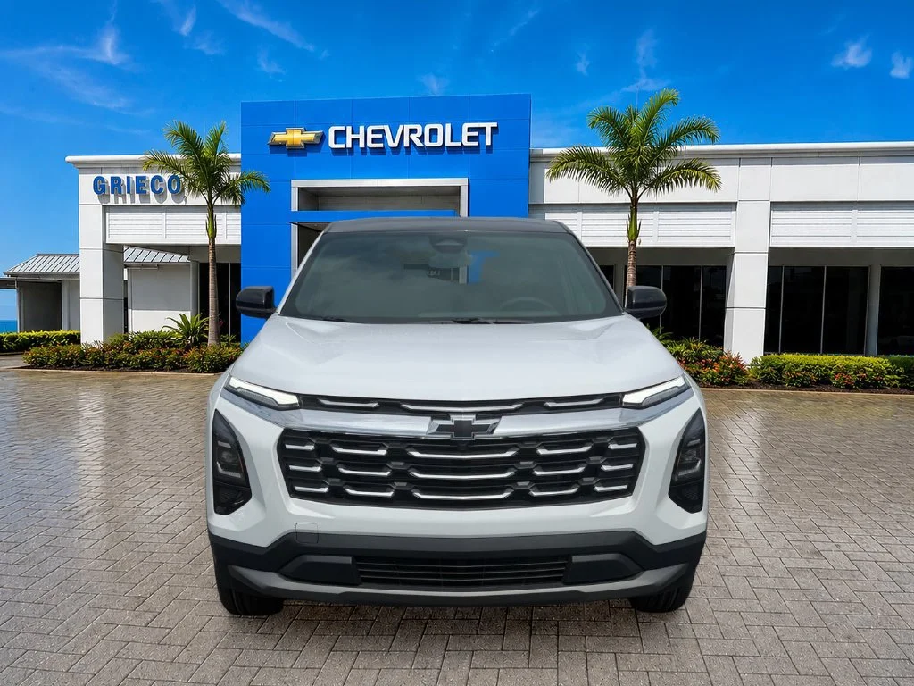 2027 Chevrolet Equinox LT - Photo 2