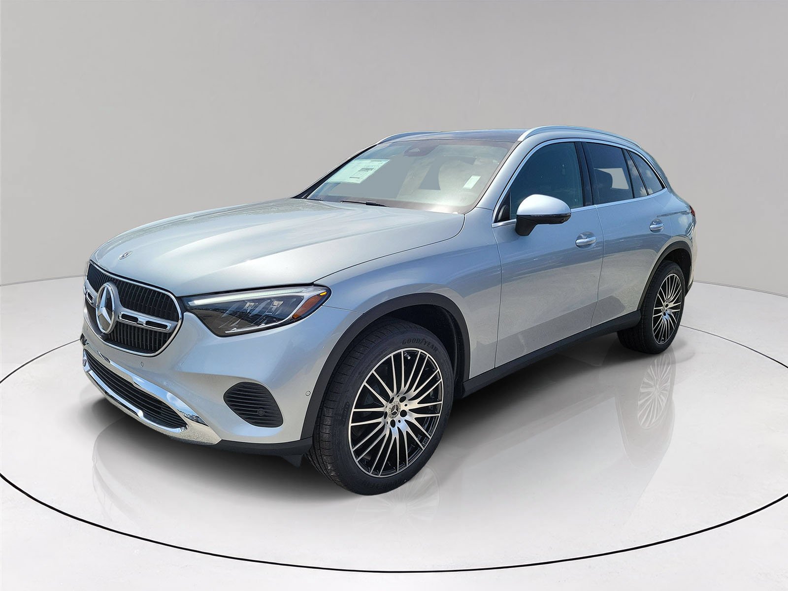New 2026 Cirrus Silver Metallic Mercedes-Benz GLC 300 image 33