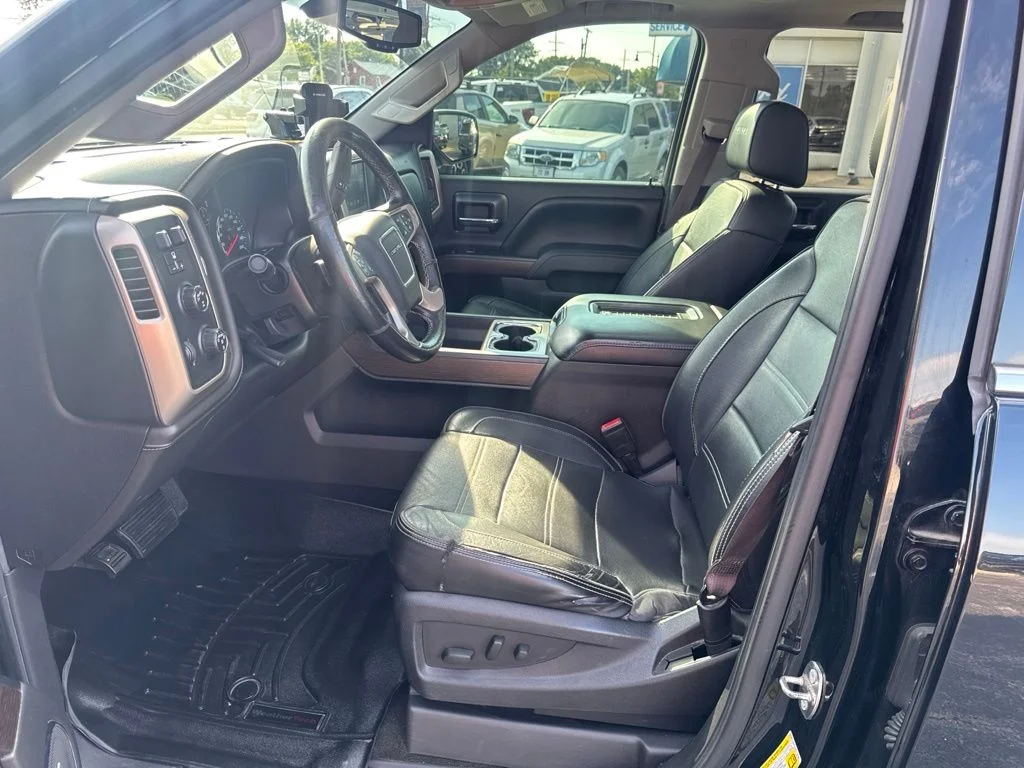 Used 2017 Black GMC Denali image 10