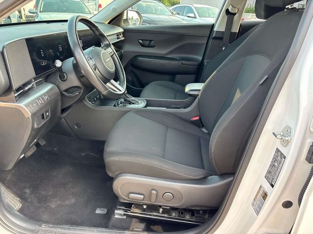 Used 2024 White Hyundai SEL image 11