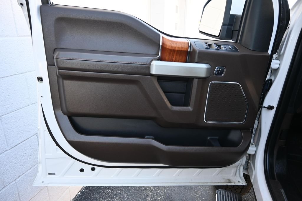 Used 2017 White Ford King Ranch image 17