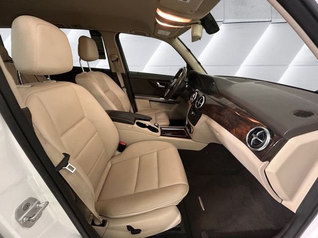 Used 2015 Black Mercedes-Benz GLK 350 image 13