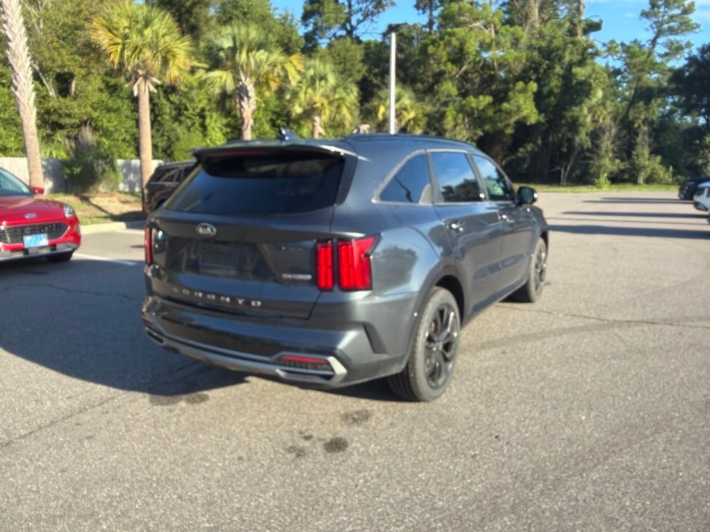 Used 2021 Gravity Gray Kia SX-Prestige image 4