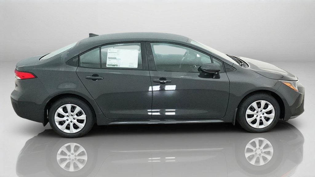 New 2027 Underground Toyota LE image 7