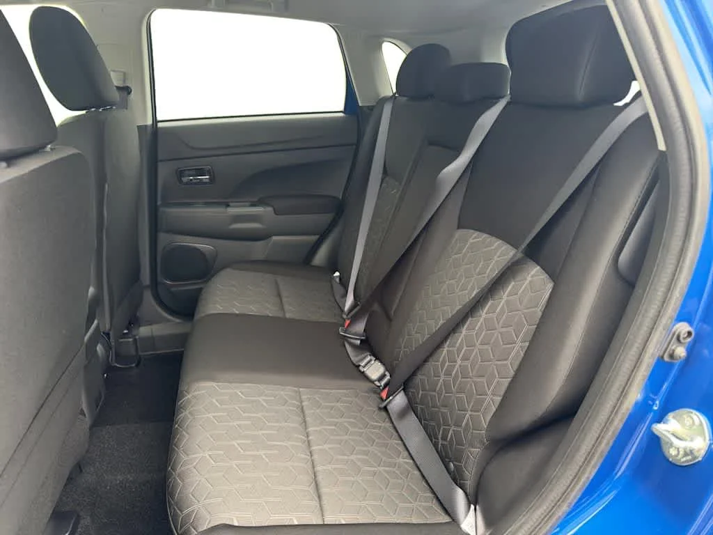 New 2026 Octane Blue Metallic Mitsubishi S image 11