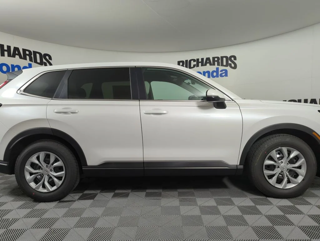 New 2026 Platinum White Pearl Honda LX image 6