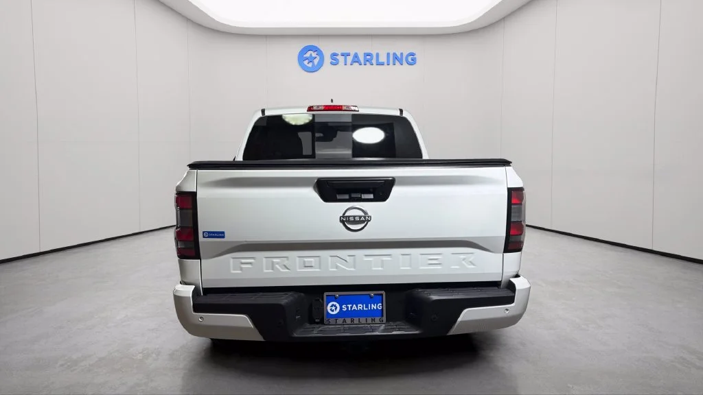 2025 Nissan Frontier SV - Photo 7