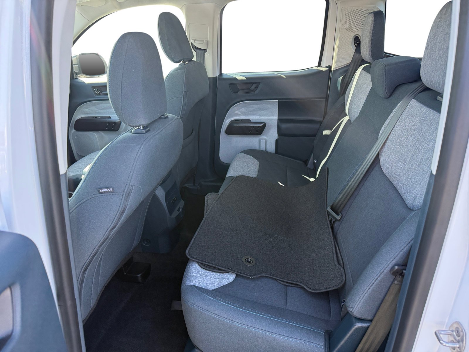 Used 2026 Oxford White Ford XLT image 16