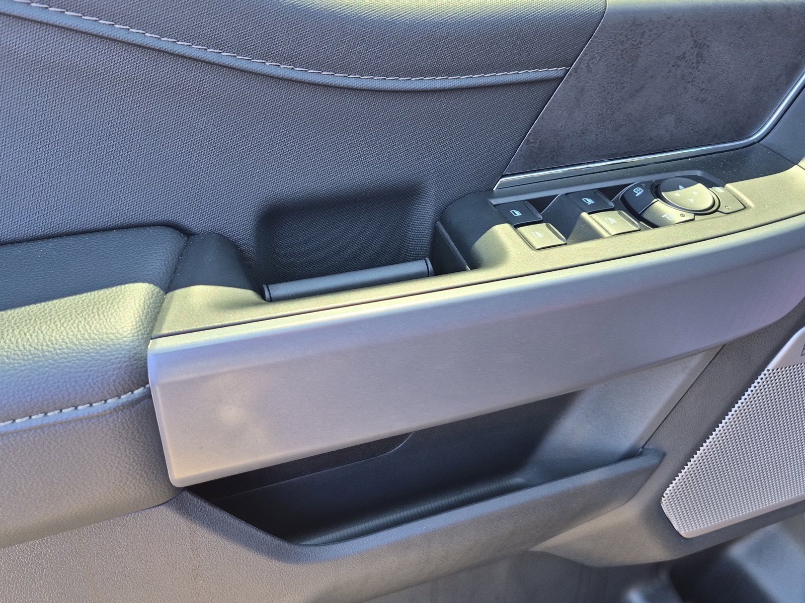 New 2026 Agate Black Metallic Ford XLT image 19