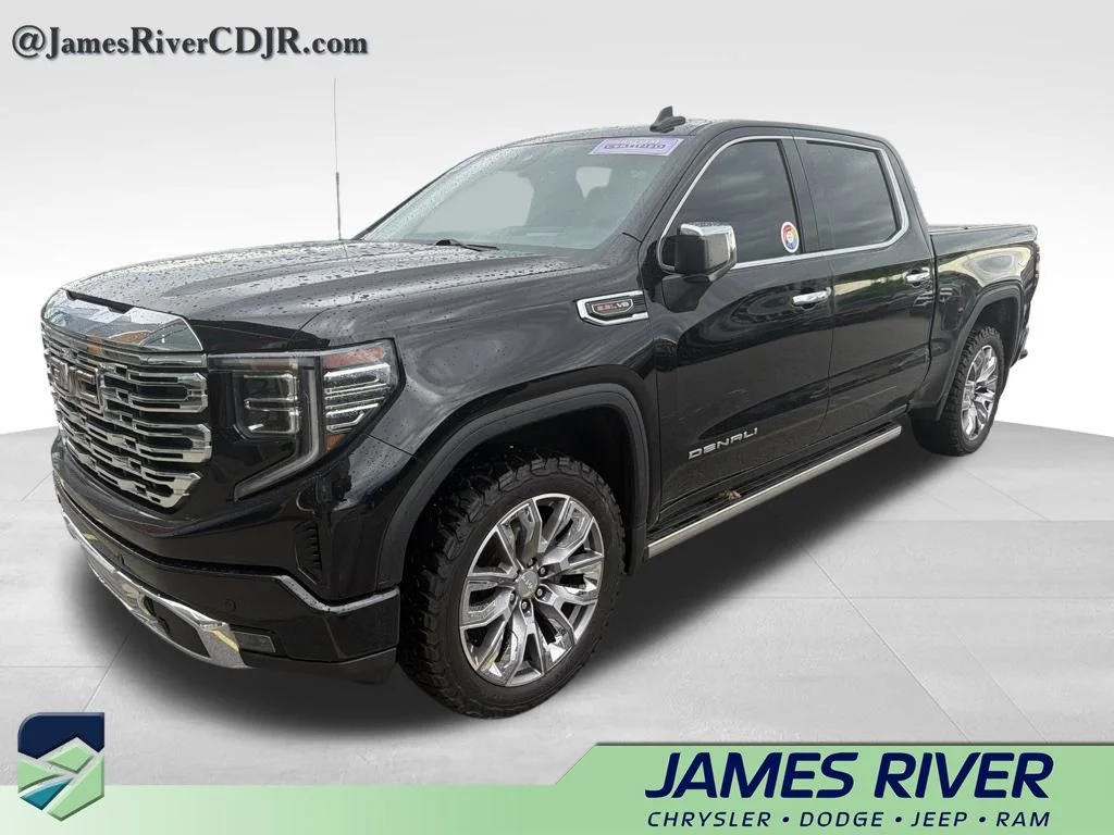 2023 GMC Sierra 4WD Crew Cab Short Box Denali's photo