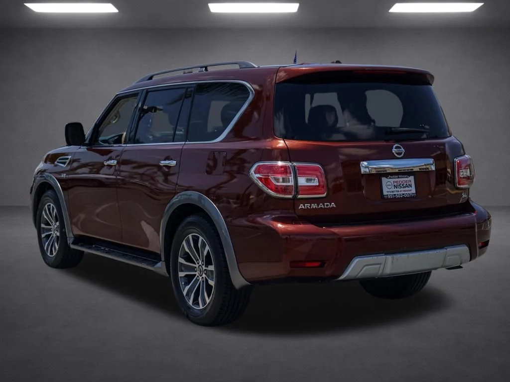 Used 2018 Brown Nissan SL image 5