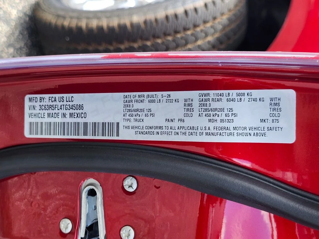 New 2026 Molten Red Pearl-Coat Exterior Paint RAM Laramie image 34