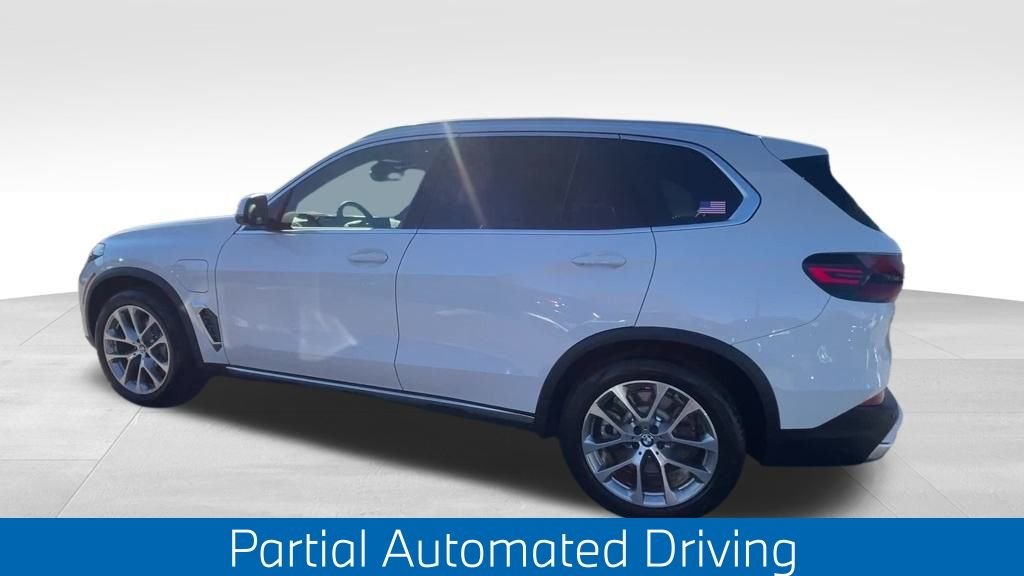 Used 2026 White BMW xDrive50e image 11