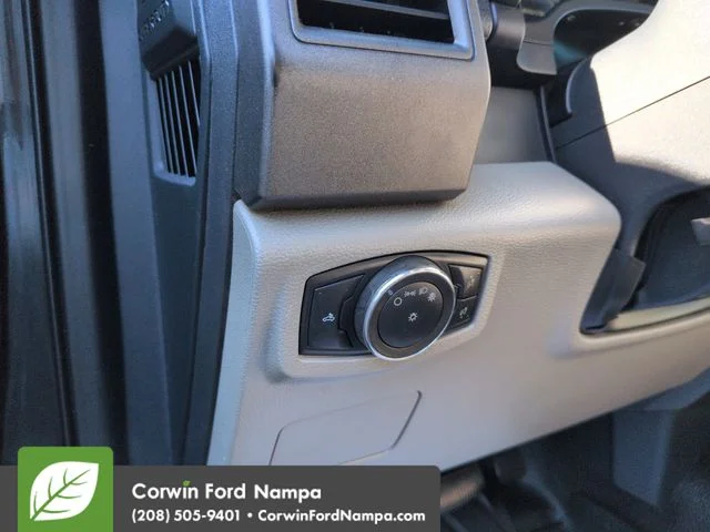 Used 2022 Black Metallic Ford  image 13